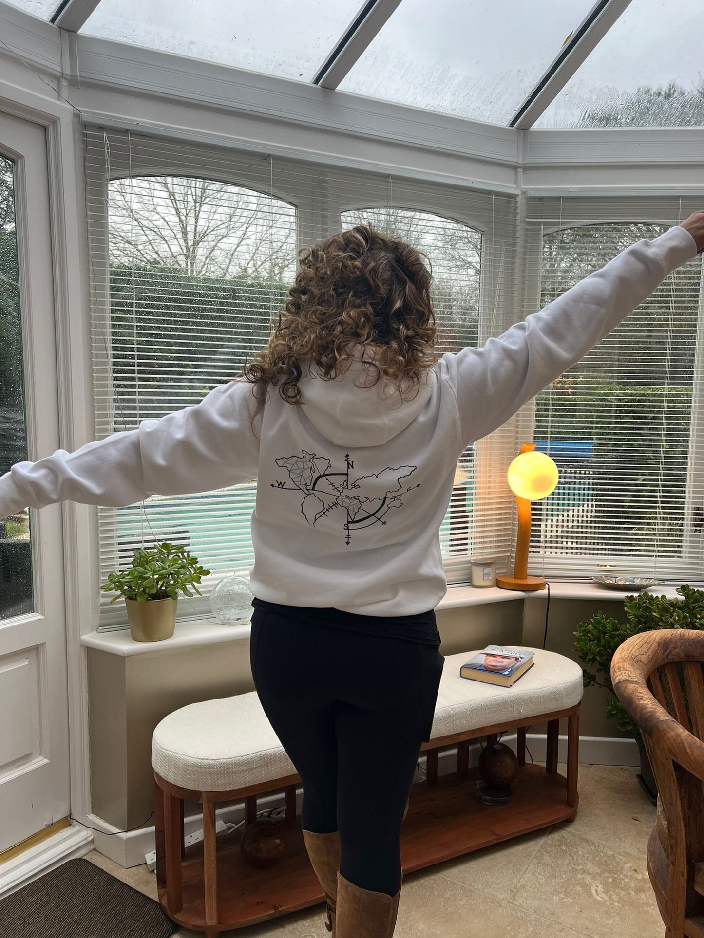 Chart - White compass logo Jumper