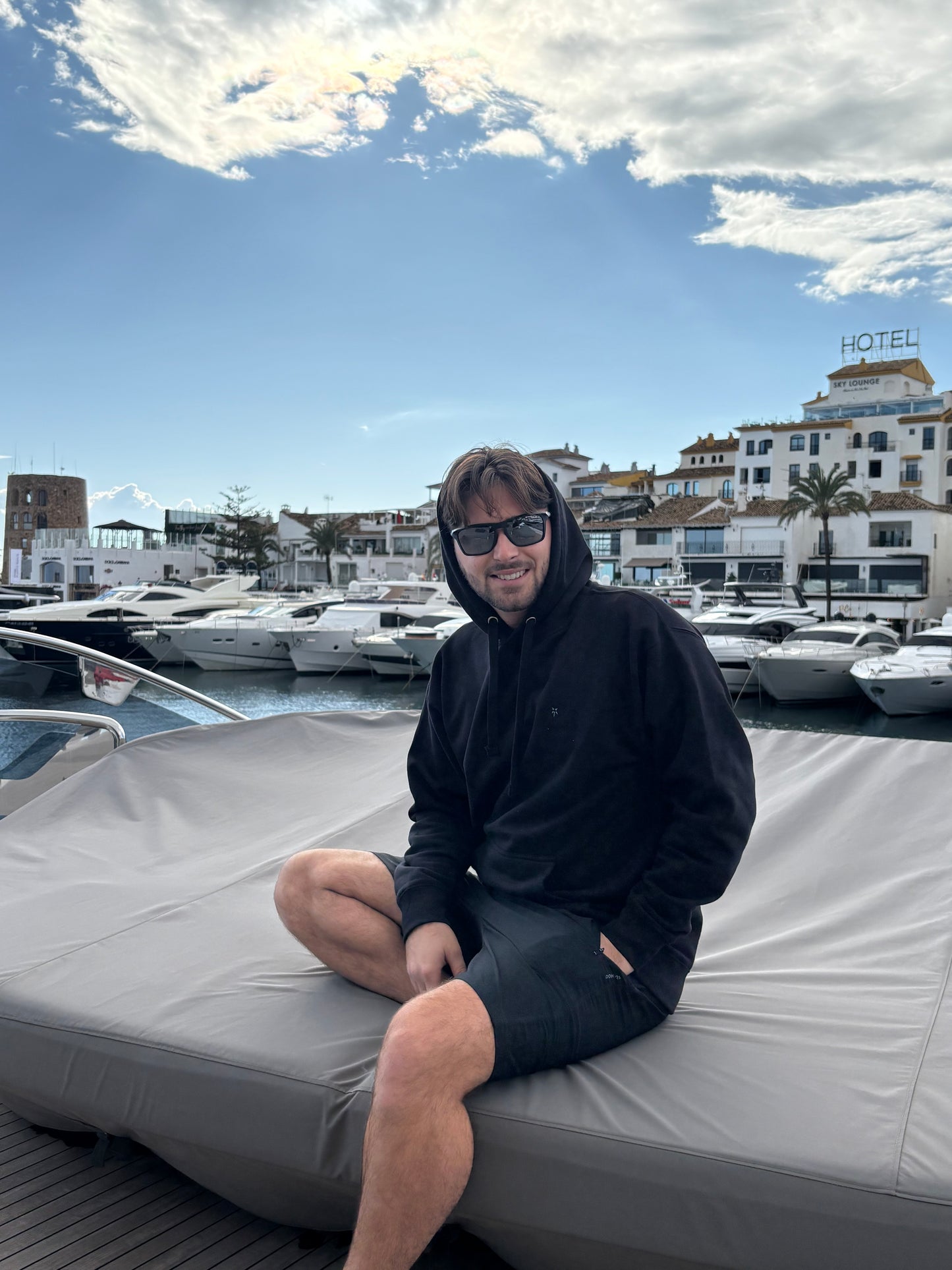 Chart - Black hoodie (mens)